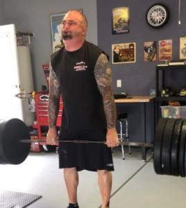 Jeff Ciavattone lifting 501 pounds in the Ciavattone Grip Deadlift at the NE Fall Classic.
