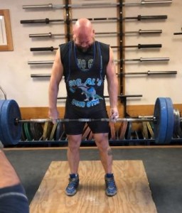 Chad Ullom lifting 310 pounds in the Middle Fingers Deadlift, and joining the USAWA Goerner's Club. 