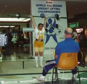 Noi Phumchaona performing in the 1999 IAWA World Championships in Australia. 